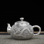 「银龙壶 · Silver Dragon Flame」 — 200ml Handmade 999 Pure Silver Boiling Teapot (Dragon Relief · Reduction-Fired Finish · Japanese-Inspired Form)