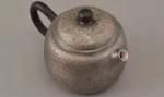 「素银壶 · Plain Grace」 — 180ml Handmade 999 Sterling Silver Teapot (Classic Western Form · Minimalist Finish · Small Gongfu Teapot) - Image 4