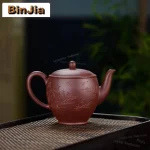 「大刻壶 · Grand Script」 — 540ml Handmade Yixing Purple Clay Teapot (Raw Ore Purple Mud · Large Capacity · Calligraphy Engraving) - Image 2