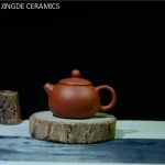 「掇只壶 · Mini Duo Zhi」 — <100ml Handmade Yixing Purple Clay Teapot (Zhu Mud · Miniature Duo Zhi Form · Folk Artist Work) - Image 4