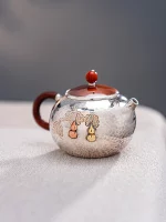 「葫芦喜壶 · Gourd Harmony」 — 280ml Handmade 999 Sterling Silver Teapot (Xishi Copper Core · Silver-Wrapped Body · Gourd Motif · Anti-Scalding Design)