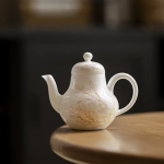 「瓷羽英壶 · Ivory Grace」 — 400ml Bone China Teapot (45% Bone Ash · English Afternoon Tea Style · High-Grade Porcelain · Wedding & Gift-Ready)