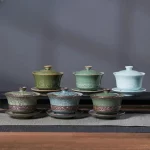 200ml Longquan Celadon Cover Bowl Ge Kiln Ice Cracking Hand Grab Bowl with Lid Kung Fu Teaset Sancai Cover Bowl Tea Maker Gaiwan