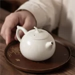 「文旦壶 · Pomelo Bloom」 — 170ml Japanese-Style Ceramic Teapot (Built-in Strainer · Plant-Inspired Form · Decorative Gongfu Infuser Pot) - Image 3