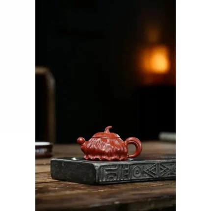 「红韵壶 · Crimson Echo」 — 180ml Handmade Yixing Purple Clay Teapot (Creative Form · Mesh Filter · Ideal for Dahongpao & Gongfu Brewing)