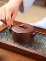 「漢瓦壺 · Amphore Antique」 — 220ml Handmade Yixing Purple Clay Teapot (Raw Ore Downhill Mud) - Image 2