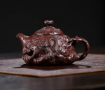 「藏龙供春壶 · Hidden Dragon Gong Chun」 — 340ml Handmade Yixing Teapot (Creative Gong Chun Form · Raw Ore Purple Clay · Sculptural Zisha Teaware)