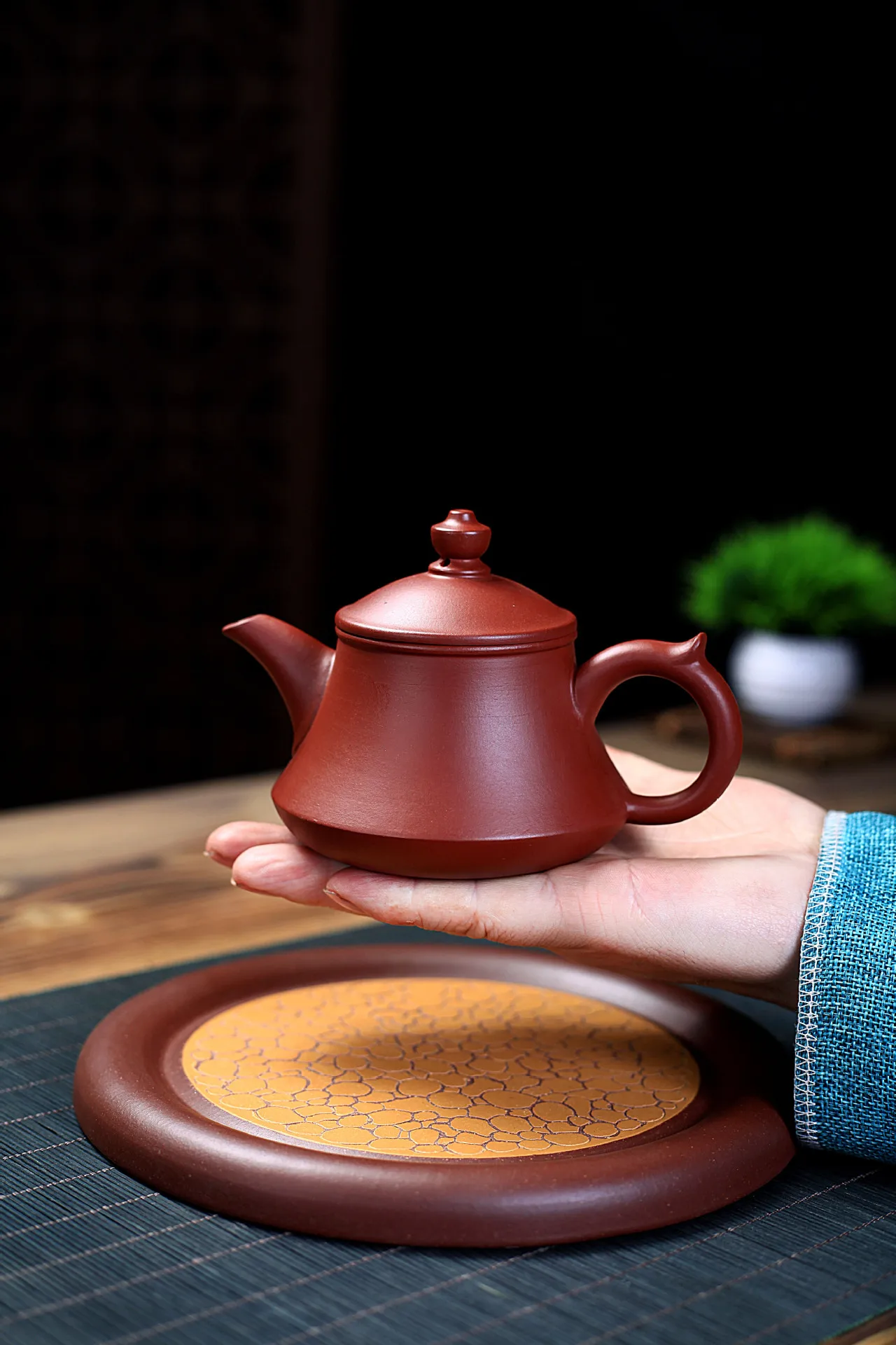 kf-S841609ec90f64ea78f3c3bcc0254c97by 「柱础壶 · Column Base」 — 210ml Handmade Yixing Purple Clay Teapot (Raw Ore Da Hong Pao Clay · Douli Lid · 10-Hole Filter · Classical Chinese Form) - Image 1