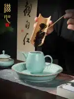 「素影汝壶 · Mistshade」 — High-End Ru Ware Xishi Teapot (Crackled Glaze · Large Capacity · Minimalist RU-Porcelain Gongfu Teapot for Household Use)