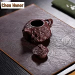 「藏龙供春壶 · Hidden Dragon Gong Chun」 — 340ml Handmade Yixing Teapot (Creative Gong Chun Form · Raw Ore Purple Clay · Sculptural Zisha Teaware) - Image 2