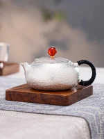 「清影壶 · Clear Whisper」 — 90ml Handmade 999 Sterling Silver Teapot (Xishi Form · Frosted Texture · Red Glass Finial · Compact Gongfu Vessel) - Image 3